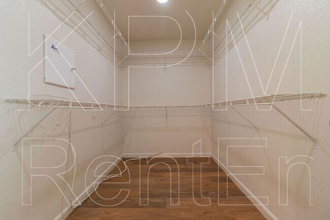 Building Photo - 3807 Spring Meadow Ln