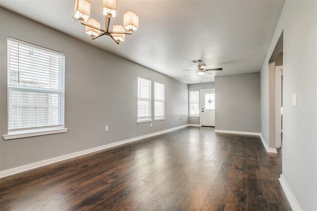 Building Photo - 1212 Hamblen St