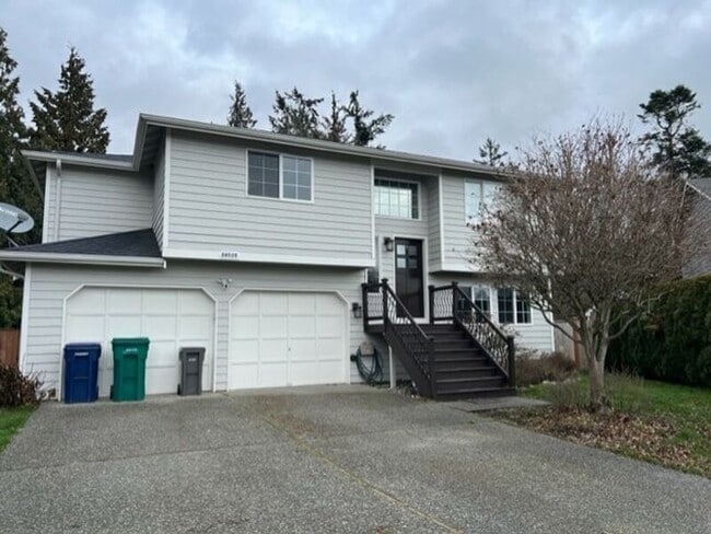 Building Photo - 26525 Fox Hill Dr N