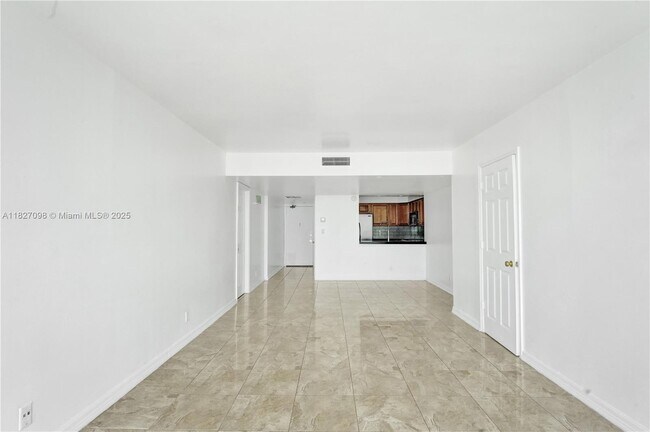 Building Photo - 20335 W Country Club Dr