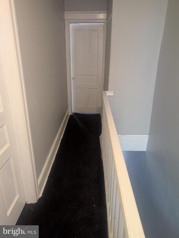 Building Photo - 422 Viola St