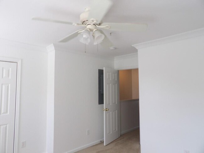 Building Photo - 121 Barnacle Ln