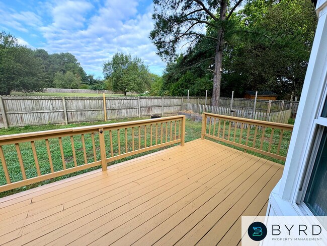 Building Photo - 112 Monath Rd