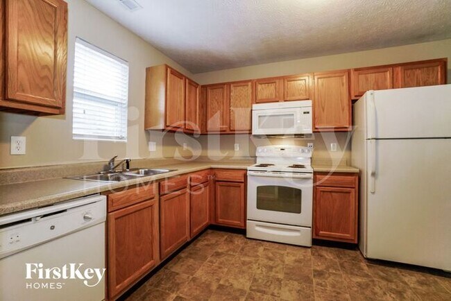 Building Photo - 3977 Summerstone Dr