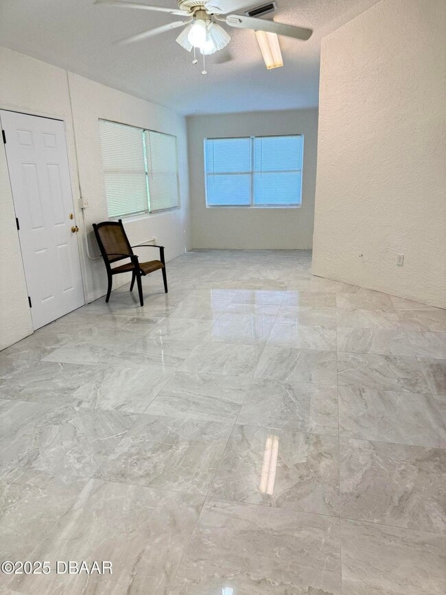 Building Photo - 3727 Sunrise Oaks Dr