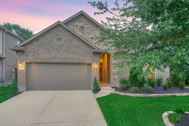 Building Photo - 204 Forest Peak Way