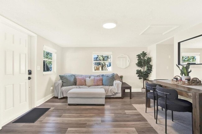 Building Photo - 1707 E New Orleans Ave