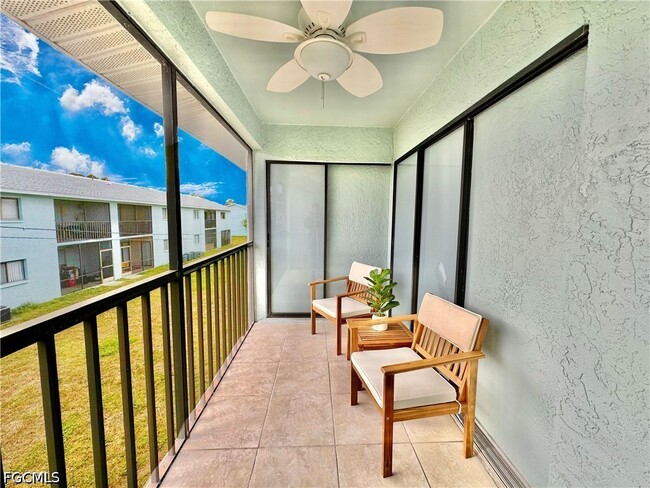 Building Photo - 4903 Vincennes St