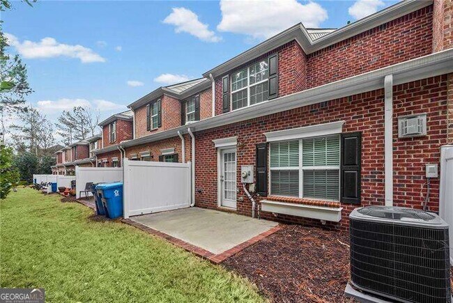 Building Photo - 5662 Lawley Rd