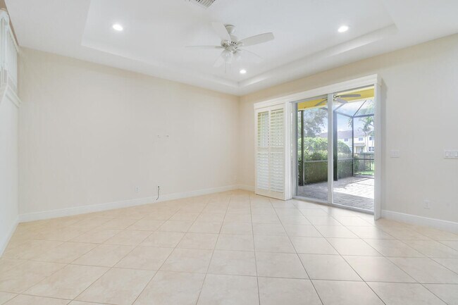 Building Photo - 4644 Cadiz Cir