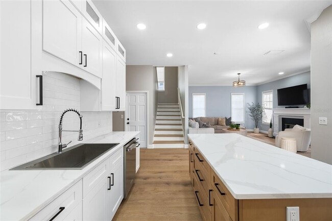 Building Photo - 2808 Southpointe Ln