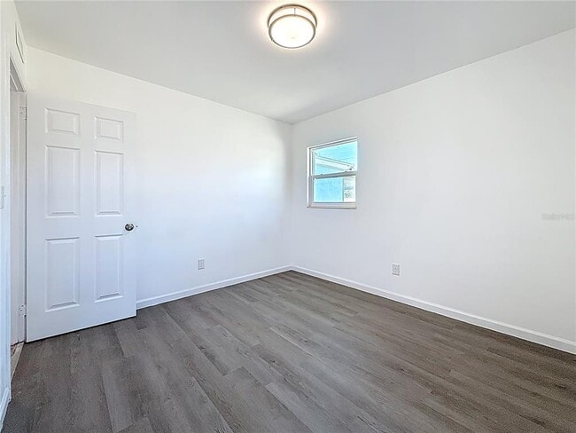 Building Photo - 4716 Town N Country Blvd