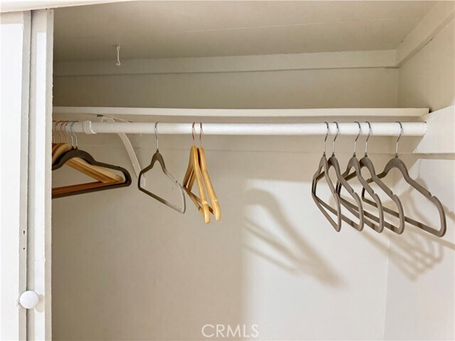 Building Photo - 251 N Oakland Ave