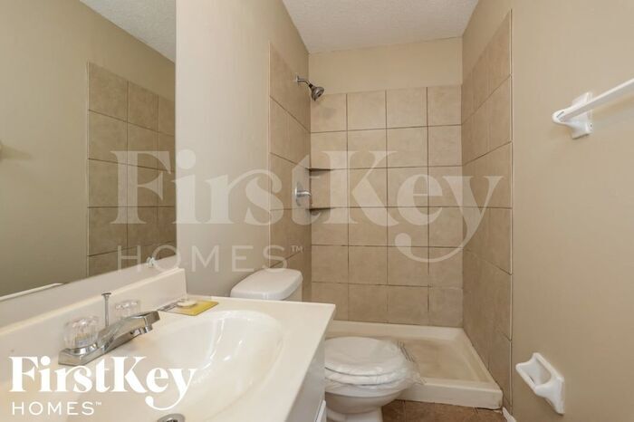 Building Photo - 4321 Castle Heights Dr