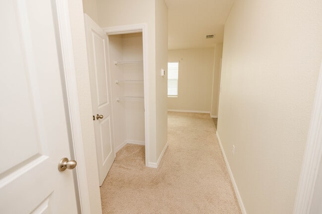 Building Photo - 6777 Longboat Dr