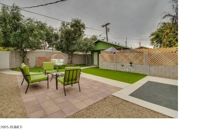 Building Photo - 6809 E Earll Dr