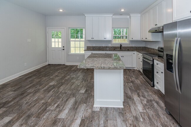 Building Photo - 7705 Pin Oak St