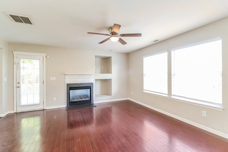 Building Photo - 4603 Keeneland Ln