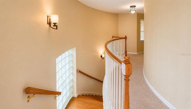 Building Photo - 357 Fairway Pointe Cir
