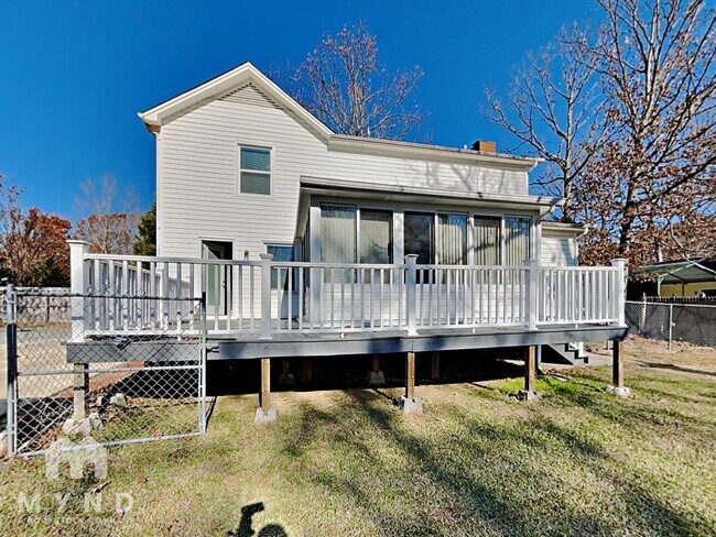 Building Photo - 7907 Red Lantern Rd