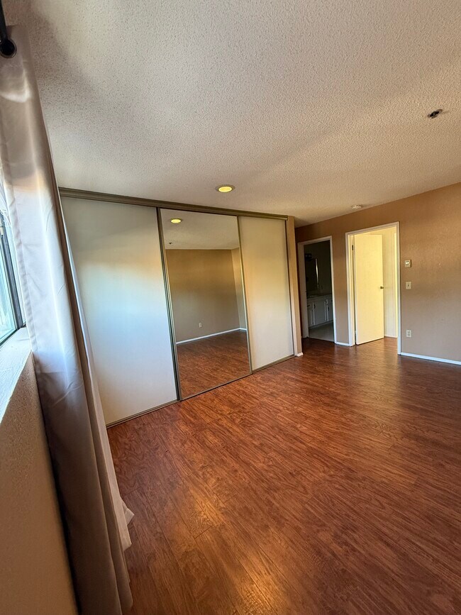 Building Photo - 18620 52nd Ave W