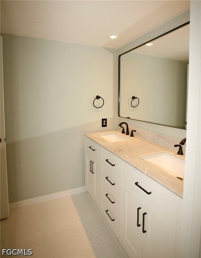 Building Photo - 1653 Park Meadows Dr