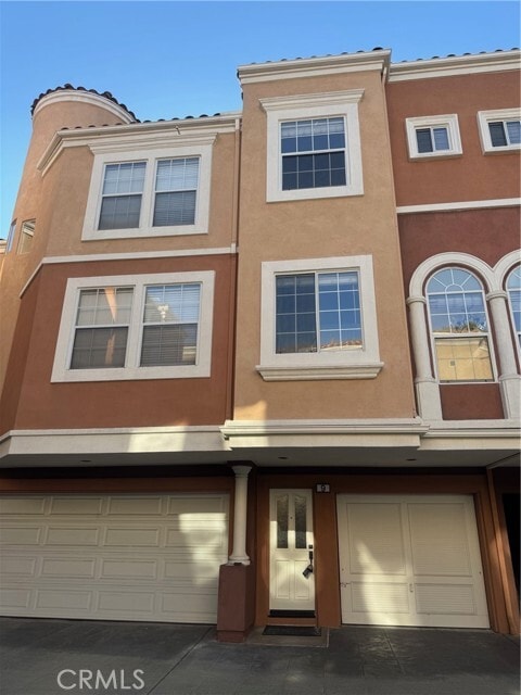 Building Photo - 9 Torrigiani Aisle