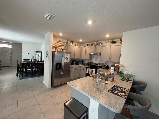 Building Photo - 916 August Sky Dr