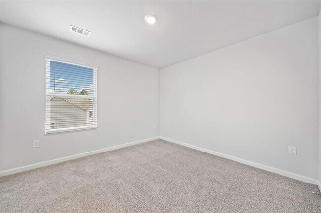 Building Photo - 283 White Cedar Dr