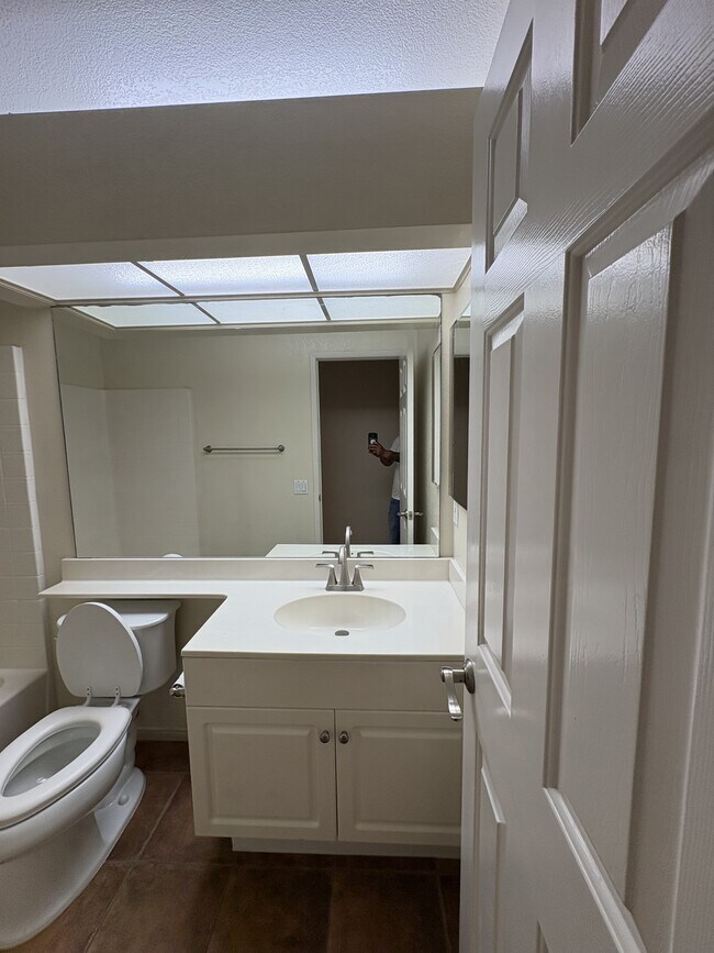 Building Photo - 155 Kalley Dr