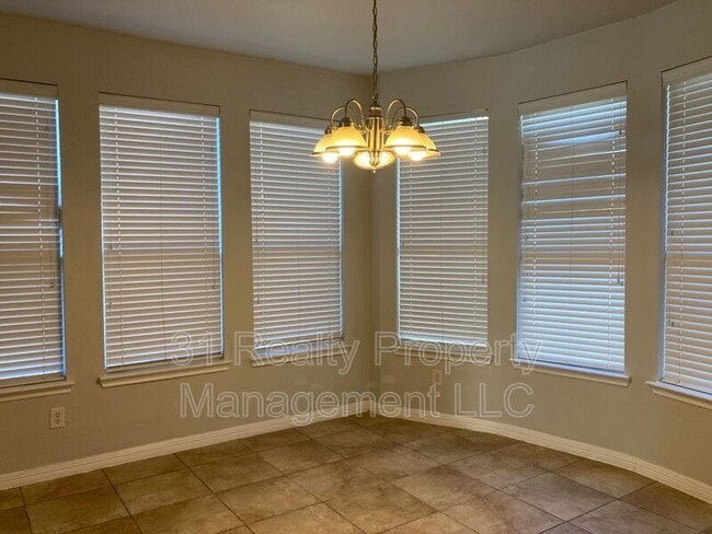 Building Photo - 2744 Ferdinand