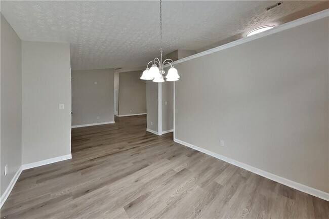 Building Photo - 2070 Charleston Oak Cir