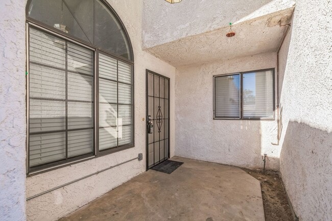 Building Photo - 31635 Avenida Maravilla