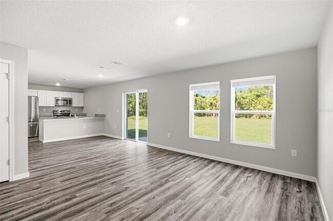 Building Photo - 64 Foxhall Ln