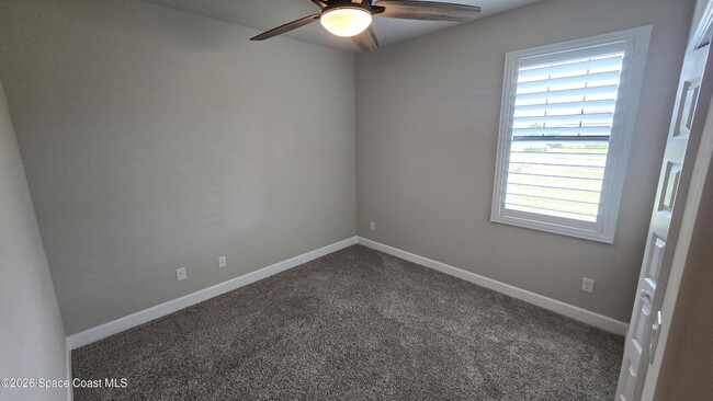 Building Photo - 2327 Kamin Dr