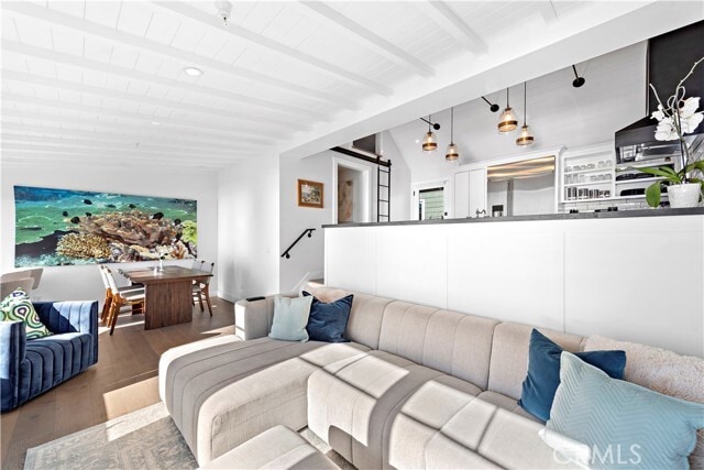 Building Photo - 154 Pearl St