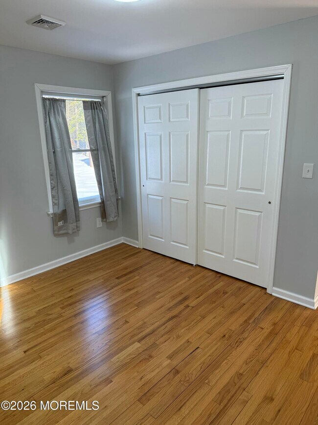 Building Photo - 45 Harbor Inn Rd