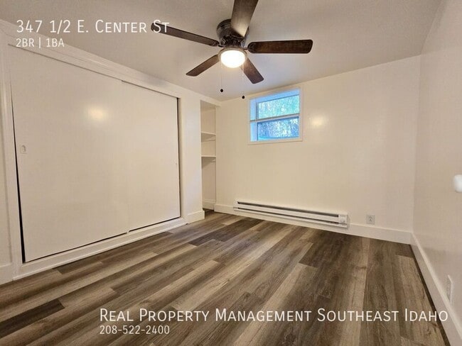 Building Photo - 347 1/2 E. Center St-