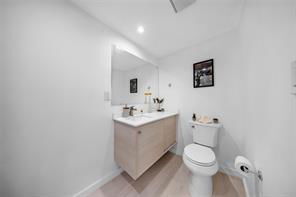 Building Photo - Bayview Drive, Sunny Isles Beach, FL 33160 - 1 BR 1.5 BA condo