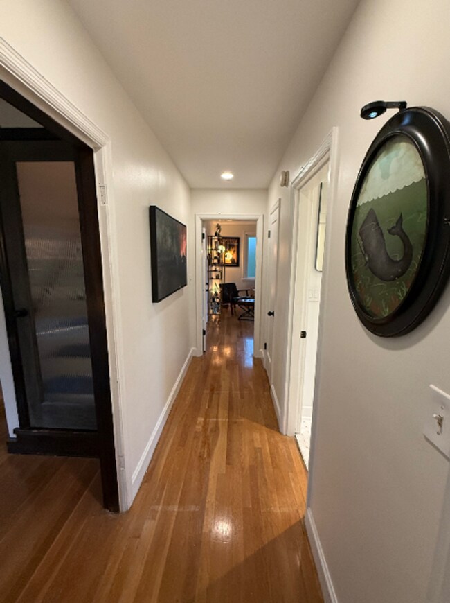 Building Photo - 4 bed/2 bath house in East Nashville,Pet Friendly,Fenced Yard,minutes to Shelby Bottoms