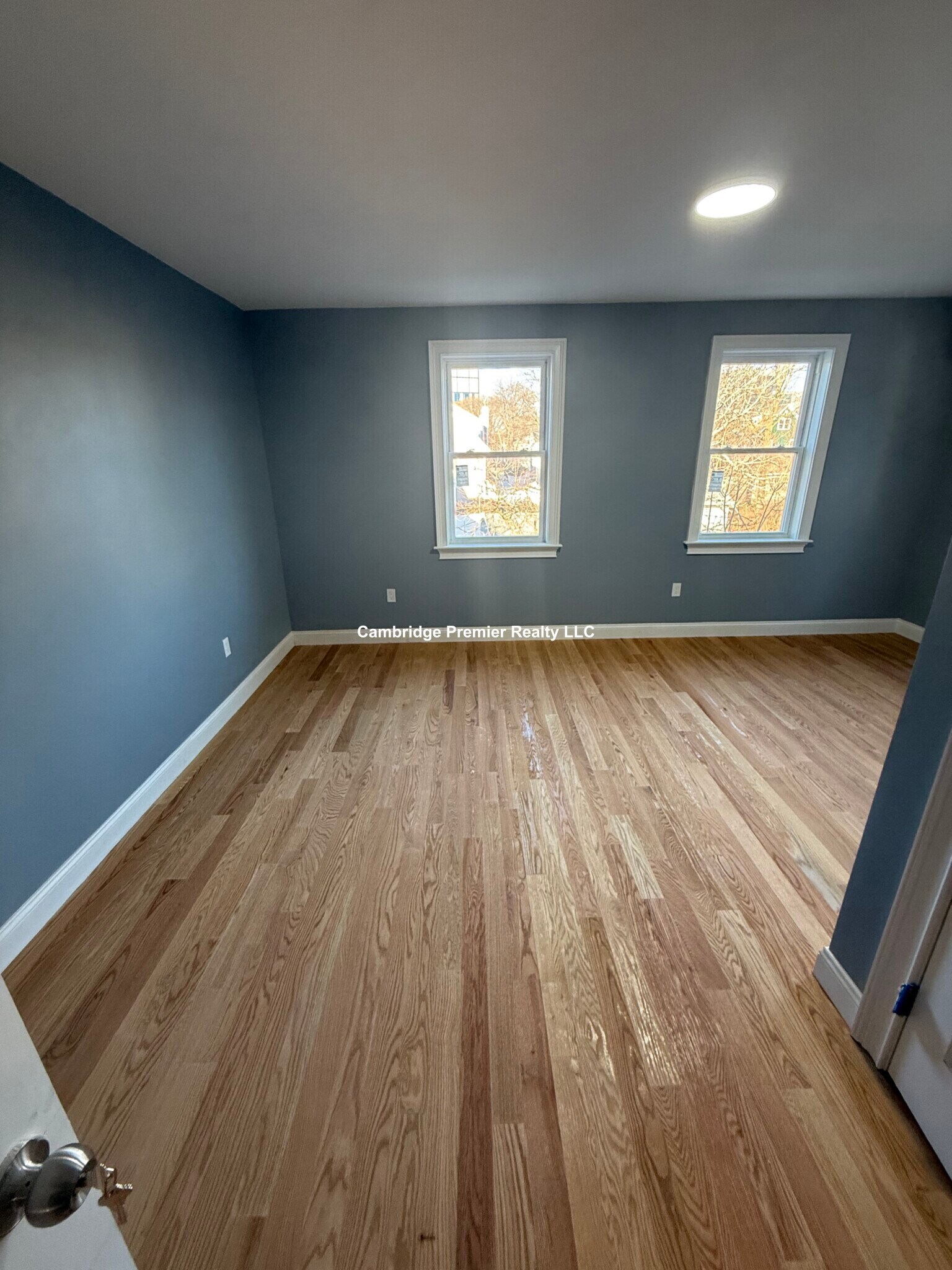 Building Photo - 8 Brentwood St