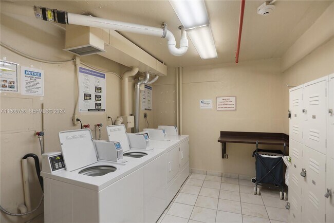 Building Photo - 5701 Collins Ave