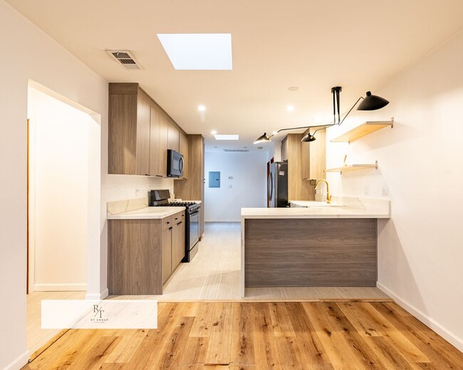 Building Photo - Limited-Time Special: $1,000 off the first month’s rent! Spacious 4-Bed, 3-Bath Home in Los Angel...