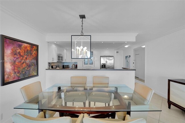 Building Photo - 3140 S Ocean Dr