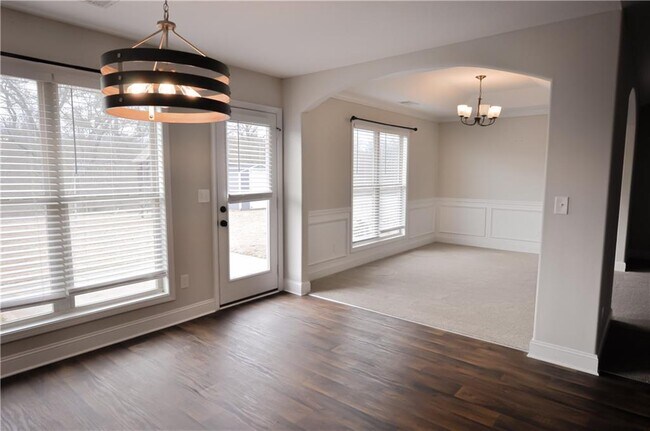 Building Photo - 691 River Mist Cir