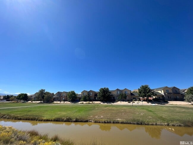 Building Photo - 5555 Sawgrass Ln