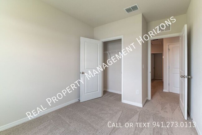 Building Photo - 17769 Crescent Moon Lp