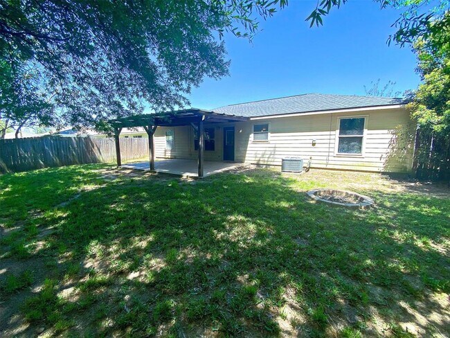 Building Photo - 16318 Long Valley Ct