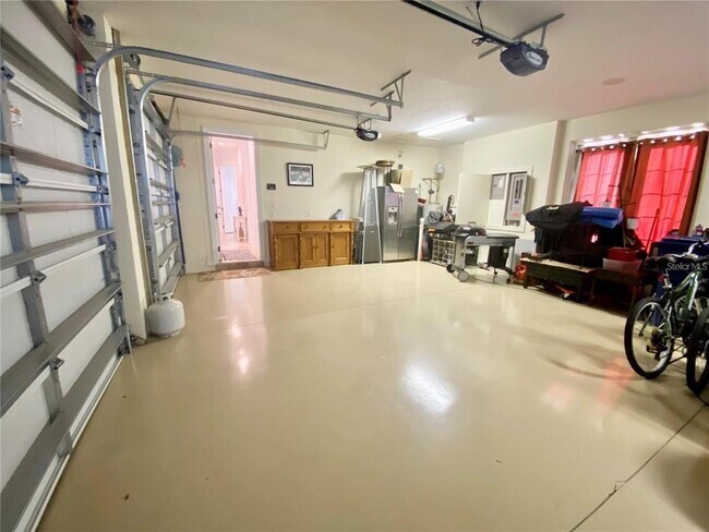 Building Photo - 7218 HERITAGE GRAND Pl