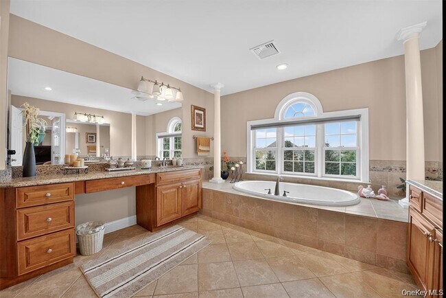 Building Photo - 36 Deangelis Dr